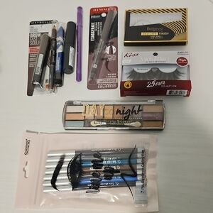 Maybelline Brow Drama Sculpting Mascara and Eyeshadow Set